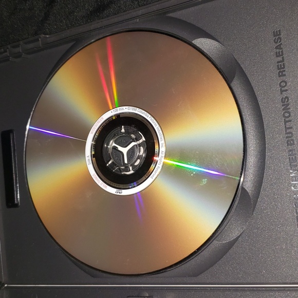 Multiple DVD's - Picture 5 of 9